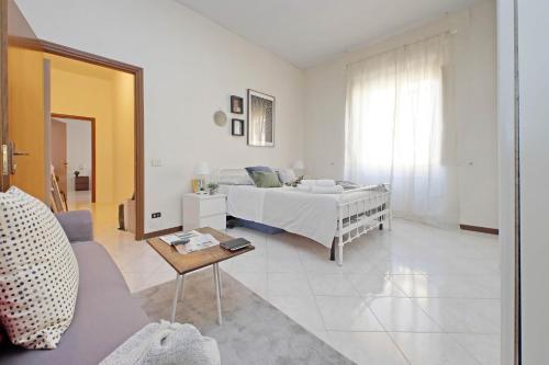 Giant Cola di Rienzo Apartment, Рим (фото 5)