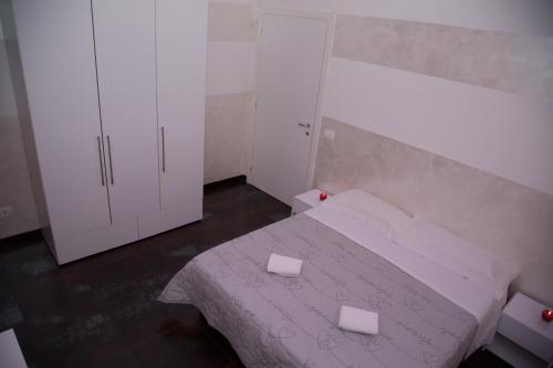 Elena Guest House