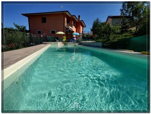 3 bedrooms house with private pool terrace and wifi at Abbateggio