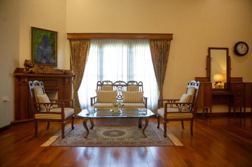 Facilities, Marlihill Bungalow - CGH Earth in Pudumund