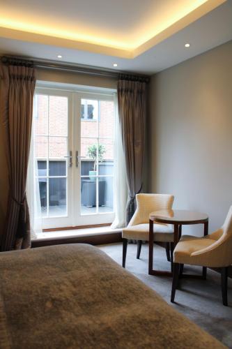 One Warwick Park Hotel - image 8