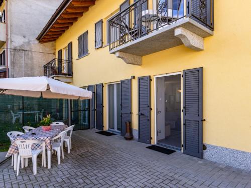 Holiday Home Carmen by Interhome in Brissago Valtravaglia