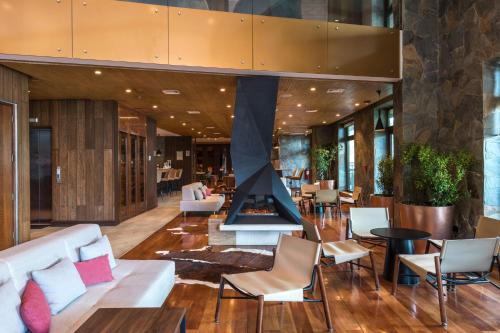 Hall, Courtyard by Marriott Puerto Montt in Puerto Montt