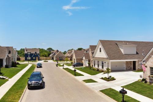 Solitude Retreat-3 mi to U of A-Hot Tub