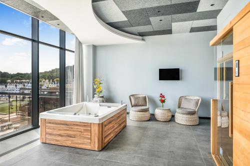 سبا, Mövenpick Resort & Spa Fruske Terme in Vrdnik