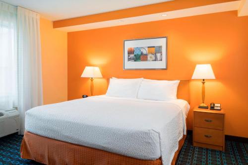 Fairfield Inn & Suites by Marriott State College - image 14