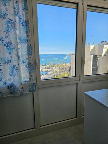 Sea Moon Apartment, Bari