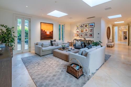 Lavish Montecito Home with Hot Tub, Patio and Gardens! in Montecito, USA