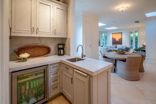 Lavish Montecito Home with Hot Tub, Patio and Gardens! in Montecito, USA