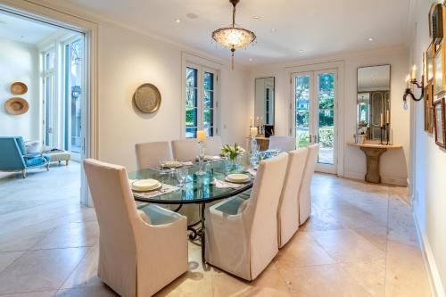 Lavish Montecito Home with Hot Tub, Patio and Gardens! in Montecito, USA