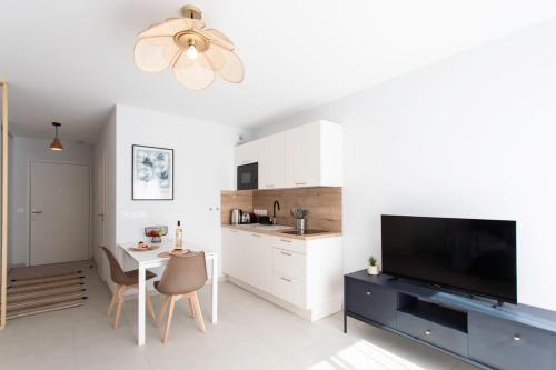 A5 Staywizus - Modern Studio 5 min to Sea - Pool & Garage in Le Fournel