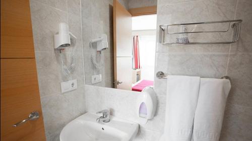 Hotel Colon - image 5