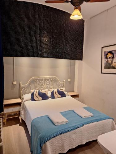 Casa Consell Apartments - image 5