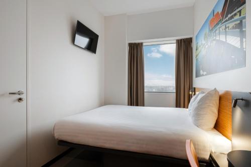 1 double bed