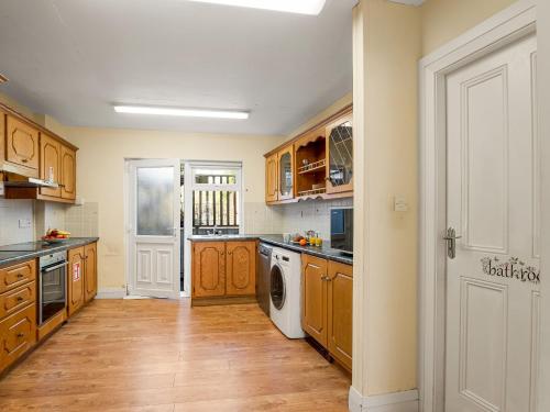 King's Apartment - image 8