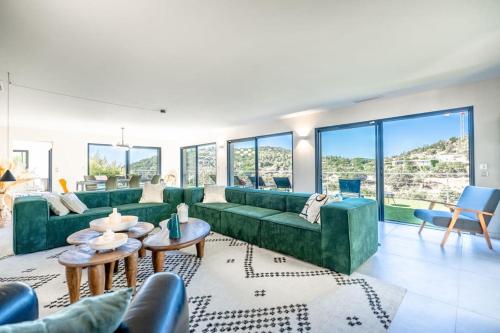 Villa prestige avec piscine et sa vue mer au calme Villa prestige avec piscine et sa vue mer au calme