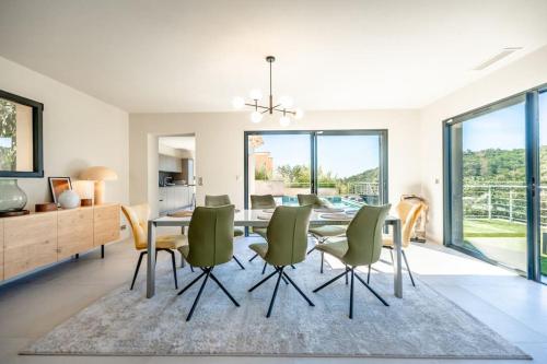 Villa prestige avec piscine et sa vue mer au calme Villa prestige avec piscine et sa vue mer au calme