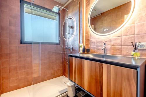 Villa prestige avec piscine et sa vue mer au calme Villa prestige avec piscine et sa vue mer au calme