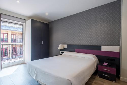 Apartamentos La Albarca - image 3