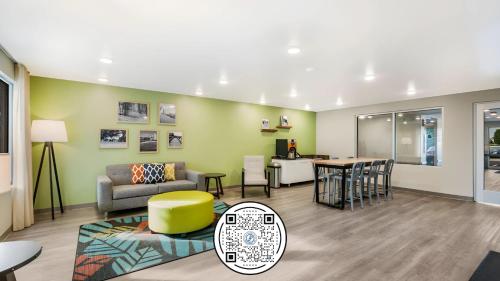 大堂, WoodSpring Suites Libertyville - Chicago in 利伯蒂維爾