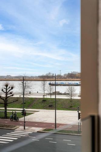 Amazing 1BR apartment in Antwerp, Amberes (foto 3)