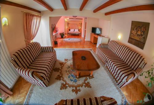 Suite with River View