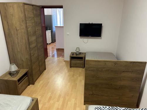 Shared lounge/TV area, Noel Apartman in Sásd