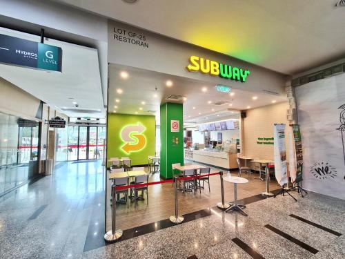 TheShore LUXURY 4+1BR Penthouse/8-12pax/Pool Table/DirectToMall/Jonker 10min