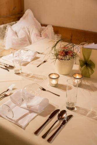 Hotel Diana – Seefeld, IL