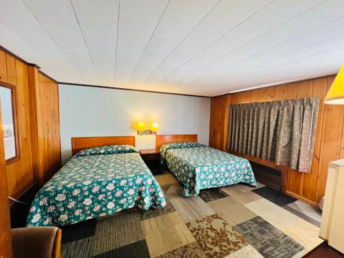 Sun N Snow Hotel in คาดิลแลค (MI)