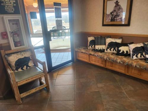 ردهة, Beartooth Inn in Cody