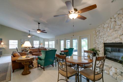 Waterfront Dunnellon Home with Private Dock and Lanai! in Dunnellon, USA