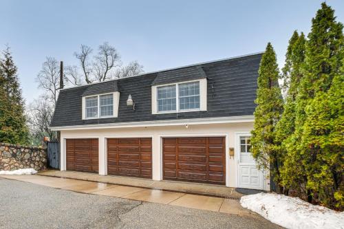 Montclair Vacation Rental about 7 Mi to Newark! in Montclair, USA