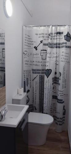 Double Room with Private Bathroom image 2