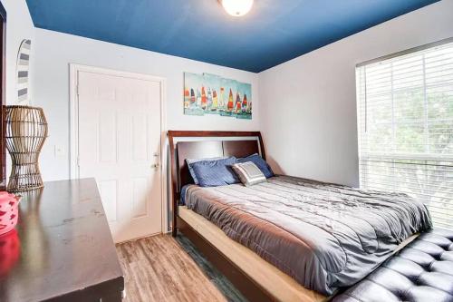 Seabreeze Nirvana - Family Holiday Home in San Leon, USA