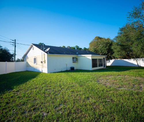 Amazing New Home Short Drive To Orlando & Daytona in Deltona, USA