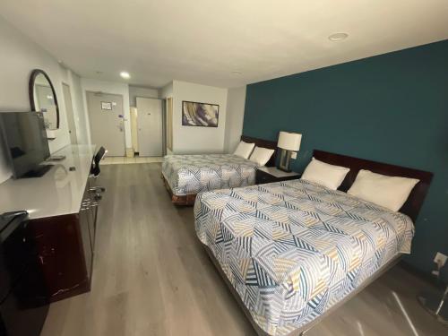 Portside Inn & suites in San Pedro, USA