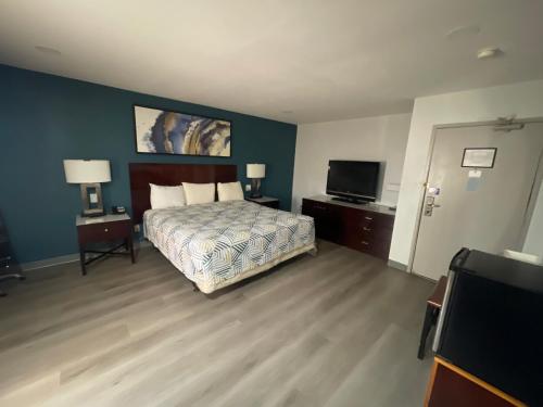 Sunrise Hotel - image 10