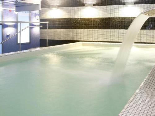 Apts Spa Cueto 4d Ático 4 adultos