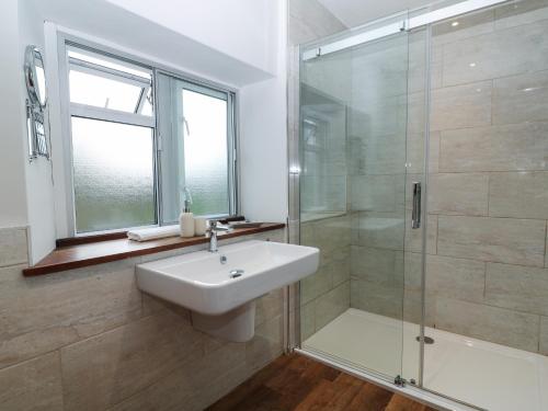 The Loft at Lucott House Bath - image 4