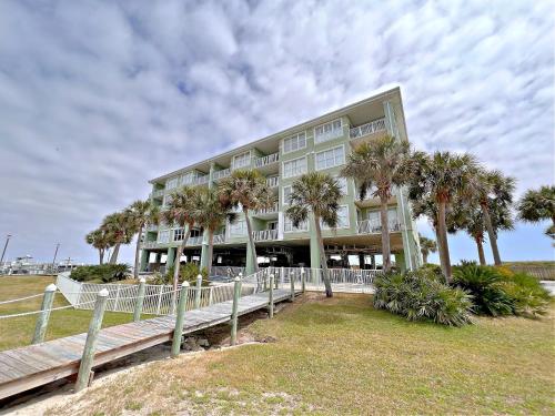 Navy Cove Harbor 1401 in Gulf Shores, USA