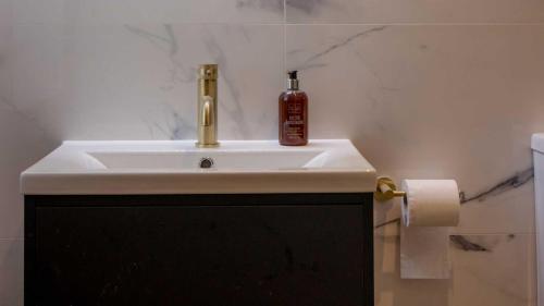 Brisbane House Hotel - image 12