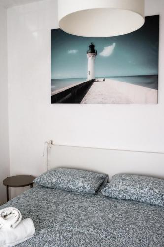 One-Bedroom Apartment image 1