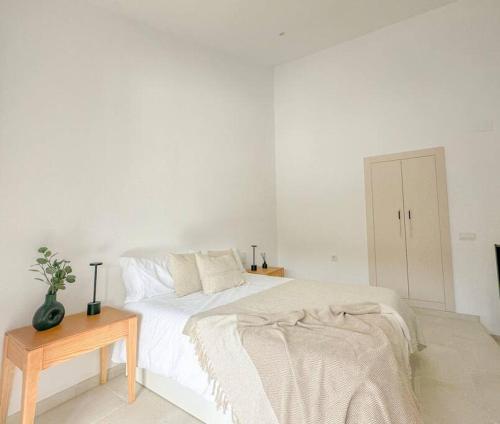 An Unbeatable Location in the Very Centre of Ecija