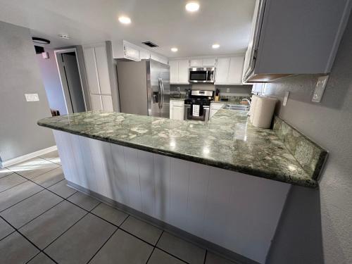 Gorgeous & Open Upgraded Home in San Bernardino, USA