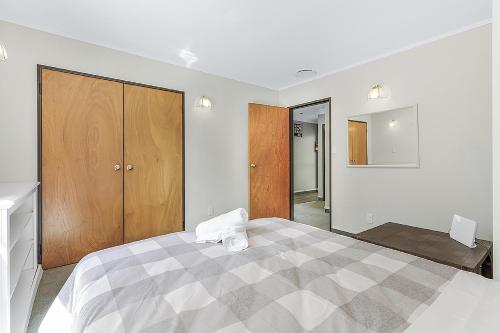 Wow, spacious home with a pool, Hamilton (foto 6)