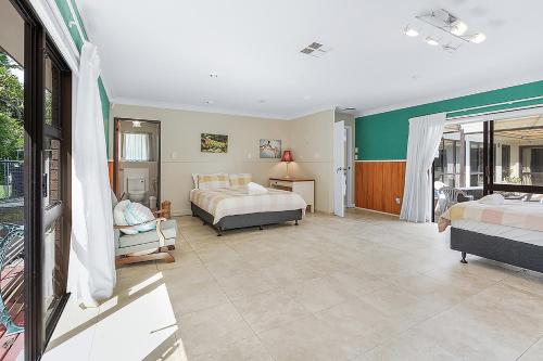 Wow, spacious home with a pool, Hamilton (foto 7)