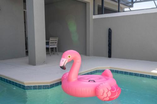 4bd Close To Disney With Pool At Storey Lake 2560 - Orlando International Airport (MCO)