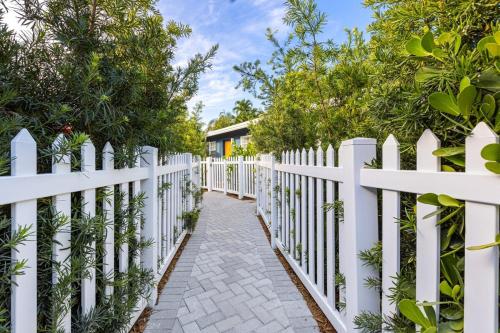 Beautiful 2 BR Apartment - Bright and Spacious in Fort Lauderdale, USA
