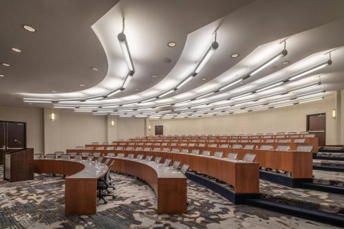 Provo Marriott Hotel & Conference Center - image 7